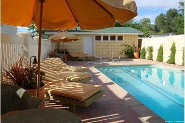 Tallman Hotel (Cloverdale)